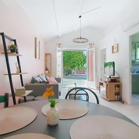 La Colline - Surgeres - Maison 2 Chambres, Jacuzzi, Sauna, Jardin, Entre Et Campagne Dom wakacyjny *